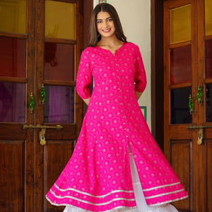 Elegante Kurta Anarkali Rosa Dorado Estampado, Largo hasta el Tobillo, Tela Suave, Ajuste Cómodo, Ropa Festiva Elegante y con Estilo - Product Image 1