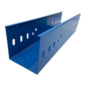 Canaux et plateaux de câblage personnalisés. Canaux et cheminées de câblage gris foncé, thermolaqués et galvanisés, pour la protection incendie. - Product Image 5