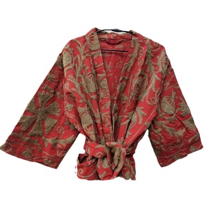Kimono de Algodón Indio, Elegante Abrigo con Cinturón, Bordado a Mano con Diseño Floral Suzani, Clásico de Lujo con Bolsillo Frontal, Termostático para Invierno - Product Image 3