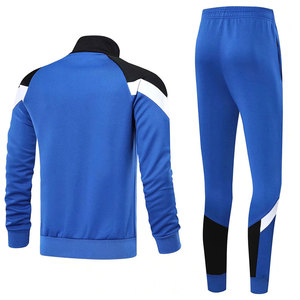 Chándal de tela flexible y duradera, ideal para entrenamiento, calentamiento, enfriamiento y uso deportivo prolongado. - Product Image 2