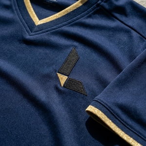 Uniforme de Fútbol Personalizado con Impresión Digital |   Conjunto de Jersey Deportivo de Manga Corta, Transpirable y de Secado Rápido, 100% Poliéster, OEM - Product Image 5