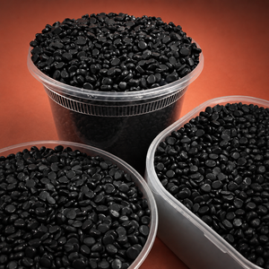 Offre Flash à Prix Réduit : Masterbatch Noir de Qualité Supérieure, Meilleure Vente, en Sac, Idéal pour le Soufflage et l'Injection - Product Image 1
