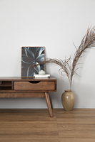 Meuble TV en bois massif de style Mid-Century Modern avec 2 tiroirs de rangement, pieds coniques, finition noyer foncé, compatible avec les téléviseurs de 50 à 54 pouces, durable, pour salon