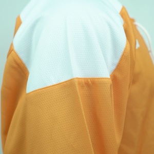 Jersey de Hockey sobre Hielo Personalizado Premium, Uniforme de Hockey Personalizado para Equipo, Camiseta Deportiva, Ropa de Hockey de Alto Rendimiento - Product Image 5