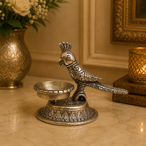 Portavelas de metal vintage hecho a mano con figura de loro antiguo, soporte decorativo para velas Diya, para decoración de mesa del hogar. - Product Image 3
