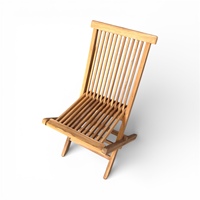 Chaise pliante en bois avec dossier à lattes, design minimaliste et moderne, bois clair, aspect naturel Airstream, pour salle à manger