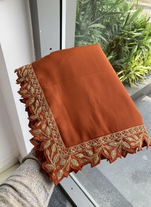 Sari de Diseño con Borde Festoneado para Mujer, Elegante Sari de Fiesta para Boda con Blusa Bordada, Venta al Por Mayor - Product Image 6