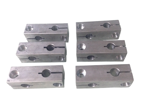 Bloc de barre latérale de suspension en acier inoxydable usiné CNC de précision par moulage à la cire perdue - Product Image 2