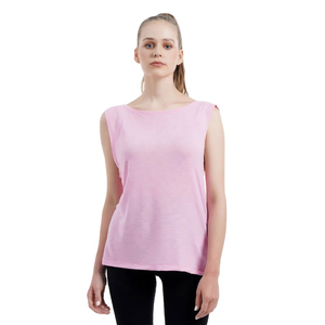 Top Rosa sin Mangas para Mujer con Ribete Negro, Cuello Barco y Hombros Anchos, Ideal para Entrenamientos de Verano o Atuendos Casuales - Product Image 4