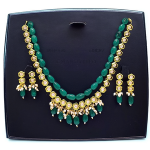 Conjunto de Joyería Tradicional Chapada en Oro con Kundan y Cuentas en Capas para Mujer |   Elegante Collar de Varias Capas con Pendientes a Juego - Product Image 2