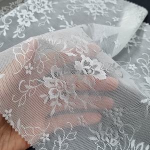 Tela de Encaje Elástica Ligera con Diseño Floral, Nailon y Spandex, 147 cm, Tejido de Punto, 185 g/m, Color Personalizado, Diseños Personalizados para Lencería y Bodas - Product Image 4