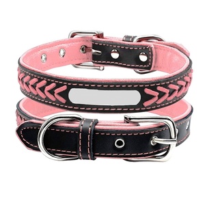 Collier de chien rembourré multicolore classique produit pour animaux de compagnie en cuir souple avec HLD-158 de modèle de décoration de rivet pour chiens - Product Image 1