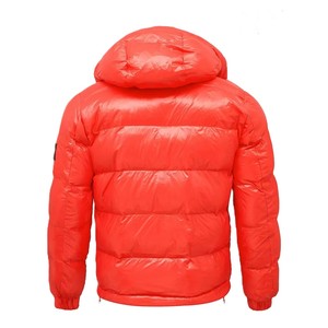 Veste d'hiver pour homme de haute qualité, rouge, à capuche, coupe-vent, en duvet épais, décontractée, pour l'extérieur, fermeture éclair, coupe régulière - Product Image 2