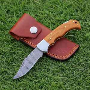 Cuchillo Plegable de Acero de Damasco de Grado Industrial OEM Personalizado con Funda de Cuero, Regalo Personalizado Grabado, Producto Palace LLC - Product Image 1