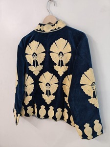 Manteau d'hiver décontracté pour adultes, style chinois, en velours brodé, col mandarin, manches longues, grande taille, motif floral - Product Image 4