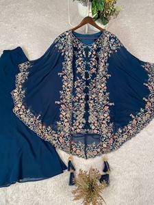 ชุดชาราร่าปาลาซโซ่สุดหรูทันสมัย พร้อมชุดคุร์ตะและเสื้อคลุมดีไซเนอร์ ชุดพื้นเมืองล่าสุดสำหรับผู้หญิง เหมาะสำหรับงานแต่งงานและงานเฉลิมฉลอง - Product Image 4