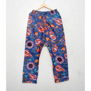 ชุดนอนผ้าฝ้ายออร์แกนิคคุณภาพสูงสำหรับผู้หญิง ลายดอกไม้ พิมพ์ลาย พร้อมโลโก้ด้านหน้า เหมาะเป็นของขวัญ - Product Image 2