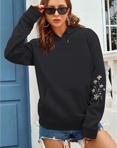 Sudadera con Capucha Negra Unisex, Bordado Floral en la Manga Izquierda, Estilo Holgado Informal, Felpa de Algodón, Ropa de Otoño - Product Image 5