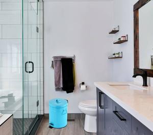 Cubo de basura retro azul de cinco litros con tapa y cubo interior extraíble, ideal para uso en interiores y exteriores. - Product Image 4