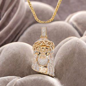 Pendentif religieux chrétien glacé de style hip-hop en argent 925 plaqué or rose personnalisé avec le visage de Jésus en diamant moissanite - Product Image 3