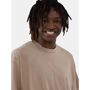 เสื้อยืดผู้ชายแฟชั่นทันสมัย ดีไซน์เรียบง่าย เสื้อยืดแขนสั้นสำหรับผู้ชาย เสื้อยืดสำหรับใส่ทั่วไปในชีวิตประจำวัน มีจำหน่ายแล้ว - Product Image 4