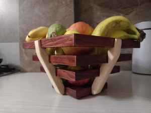 Bandeja Organizadora Decorativa Plegable de Metal Náutico Hecha a Mano, Pulida, con Corazón Religioso Tallado, para Frutos Secos - Product Image 4