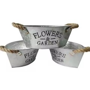 Ensemble de jardinières en métal galvanisé de forme ovale avec poignées en corde, durables pour une utilisation en extérieur dans le jardin, conteneur pour fleurs et plantes vertes - Product Image 1