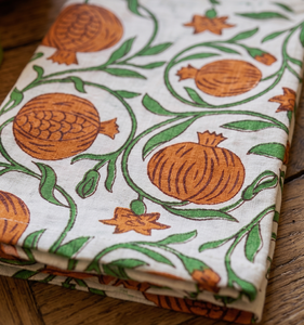 Servilleta de Algodón con Estampado Artesanal, Servilleta de Mesa con Diseño Floral de Granada, Servilleta de Tela Hecha a Mano en India, Decoración Rústica para Comedor - Product Image 1