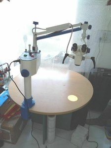 Microscopio Dental Tarun Enterprises con Aumento de 20-60x, Eléctrico, Certificado CE Clase I, Construcción Metálica - Product Image 4