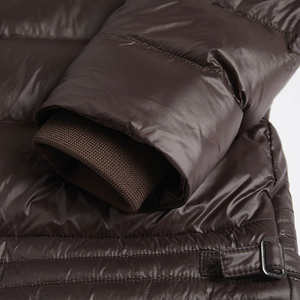 Abrigos de Diseñador de Moda al por Mayor con Diseño Personalizado OEM, Chaqueta de Plumón para Hombre, Chaqueta Acolchada de Plumón - Product Image 6