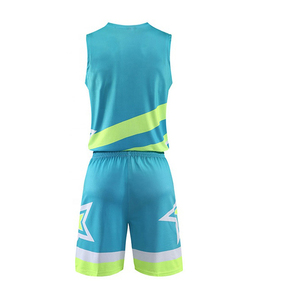Uniforme de Baloncesto de Doble Uso - Conjunto de Jersey de Malla con Diseño Reversible - Ropa Deportiva Personalizada con Logotipo para Equipos Atléticos, para Ligas y Entrenamientos - Product Image 6