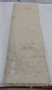 Tissu en coton mousseline pur à motifs floraux ajourés, doux et léger, idéal pour robes d'été, confectionné à la main, design floral ajouré en coton mousseline. - Product Image 6