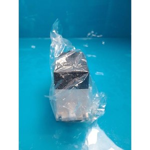 อุปกรณ์เซมิคอนดักเตอร์มือสอง ENTEGRIS 4400-T5-F03-D12-A-P2-U2 ใช้งานได้ตามสภาพปัจจุบัน - Product Image 1