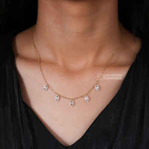 Pendentif en émeraude et diamant de laboratoire rond, en argent sterling S925, or jaune, luxe, 75 pièces, couleur EF+, collier statement - Product Image 1