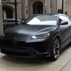 Lightly Fairly 2024 L/ni Urus Performante Neatly Used - Product Image 1