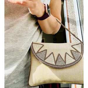 Accessoire de mode décontracté de luxe indien traditionnel fait main, poignée rectangulaire en perles de verre colorées et cristal - Product Image 2