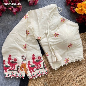 Khadi เสื้อเบลาส์คอวีปักหลายด้ายและแขน3/4คอลเลกชั่นเสื้อแฟชั่นสำหรับผู้หญิง - Product Image 1
