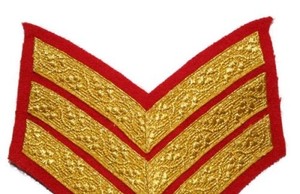El chevron de 3 barras (tres franjas en forma de V) es el insignia más común del rango de Sergeant. - Product Image 5