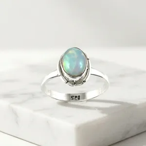 Bague en argent sterling 925 avec opale éthiopienne, bijoux faits à la main, pierre précieuse naturelle, cabochon ovale, bague statement, style bohème, à porter au quotidien - Product Image 5