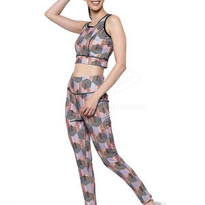 Ropa Deportiva y de Yoga Personalizada, Boutique de Diseño para Mujer, Conjunto Deportivo de 2 Piezas con Sujetador Deportivo y Leggings para Yoga - Product Image 1