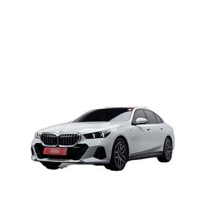 BMW Série 5 520i M Sport 2023 avec boîte de vitesses automatique, volant à gauche, sièges en cuir, caméra arrière, 14 603 km - Product Image 1