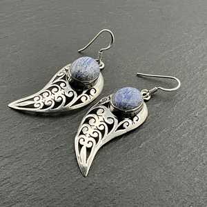 Boucles d'oreilles pendantes fantaisie en argent sterling et lapis-lazuli vintage, bijoux faits à la main avec pierres précieuses bleues, cadeau élégant pour femmes - Product Image 4
