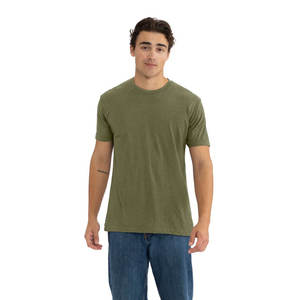 เสื้อยืดคลาสสิค Unisex รุ่น Level 6210 สีเขียวมะกอก น้ำหนักเบา สวมใส่สบาย รับสกรีนโลโก้ ผ้าฝ้าย 100% เป็นมิตรต่อสิ่งแวดล้อม - Product Image 3