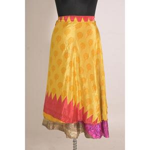 Jupe longue en soie florale vintage pour femmes, style traditionnel fait main - Product Image 1