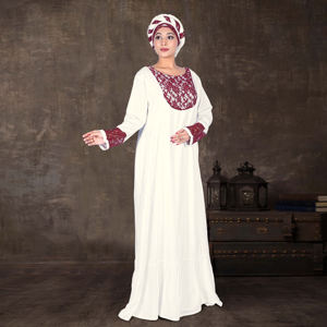 Kaftan modeste en rayonne avec empiècements en dentelle Rasel, détails aux poignets, ourlet froncé doux, grande taille, longueur au sol, silhouette fluide pour l'Aïd - Product Image 4
