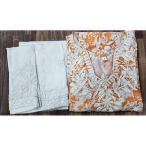 ÚLTIMO ESTAMPADO DIGITAL DE ALGODÓN CON CHIKANKARI TRABAJO KURTI CON PALAZZO PEACH - Product Image 3