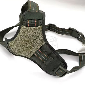 สายรัดสุนัขแบบสบาย น้ำหนักเบา วัสดุระบายอากาศได้ดี ดีไซน์สายรัดปรับได้ เหมาะสำหรับการเดินทุกวันและกิจกรรมกลางแจ้ง - Product Image 4