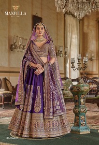 Conjunto de Lehenga Rojo para Novia, Tejido y Bordado, Poliéster/Algodón, Blusa con Cuello en V y Lehenga, Traje de Boda - Product Image 2