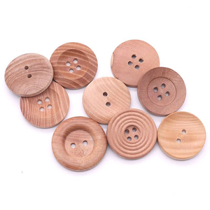 Botones de madera de 15 mm al por mayor de fábrica para decoración de ropa, sostenibles para suéteres, camisas, abrigos, artesanía natural - Product Image 2