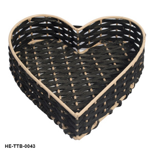 Cesta de Ratán Weavora Noirheart - Cesta Artesanal Ecológica Impermeable en Forma de Corazón con Encanto Rústico Contemporáneo - Product Image 3